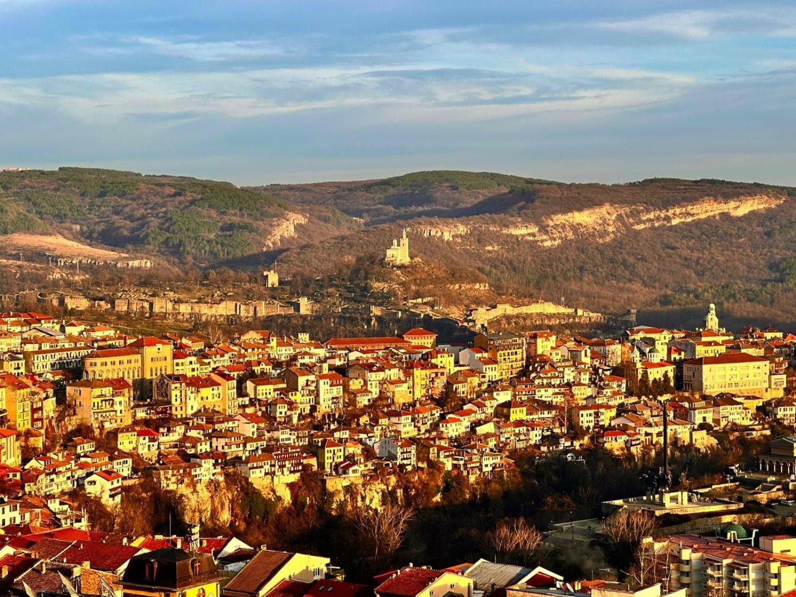 Top Sky View - Studio Panorama Veliko Tŭrnovo Exterior photo
