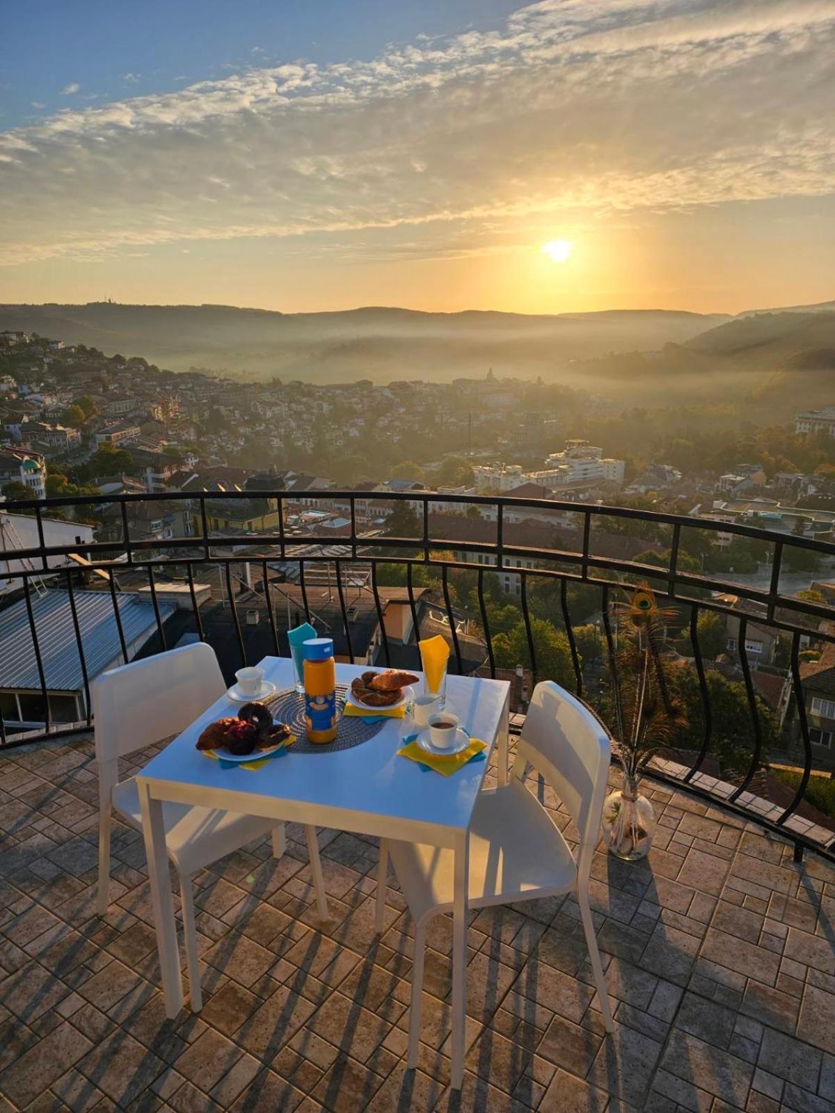 Top Sky View - Studio Panorama Veliko Tŭrnovo Exterior photo